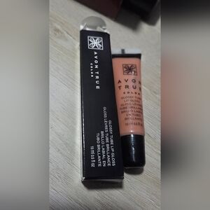 #110 Avon True Color Glossy Tube Lip Gloss - Peachy Nude
